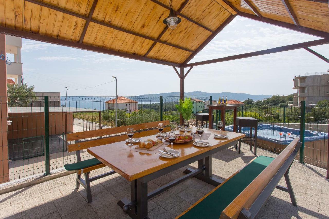 Villa Honey Seget Vranjica Exterior foto
